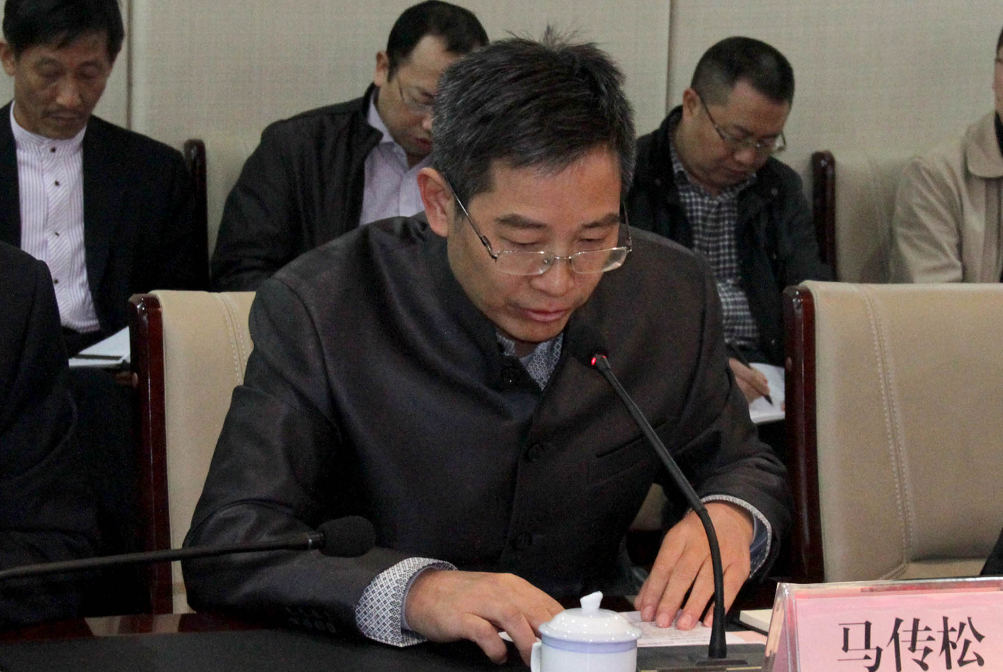 高等职业院校人才培养工作评估专家组莅临我院评估人才培养工作